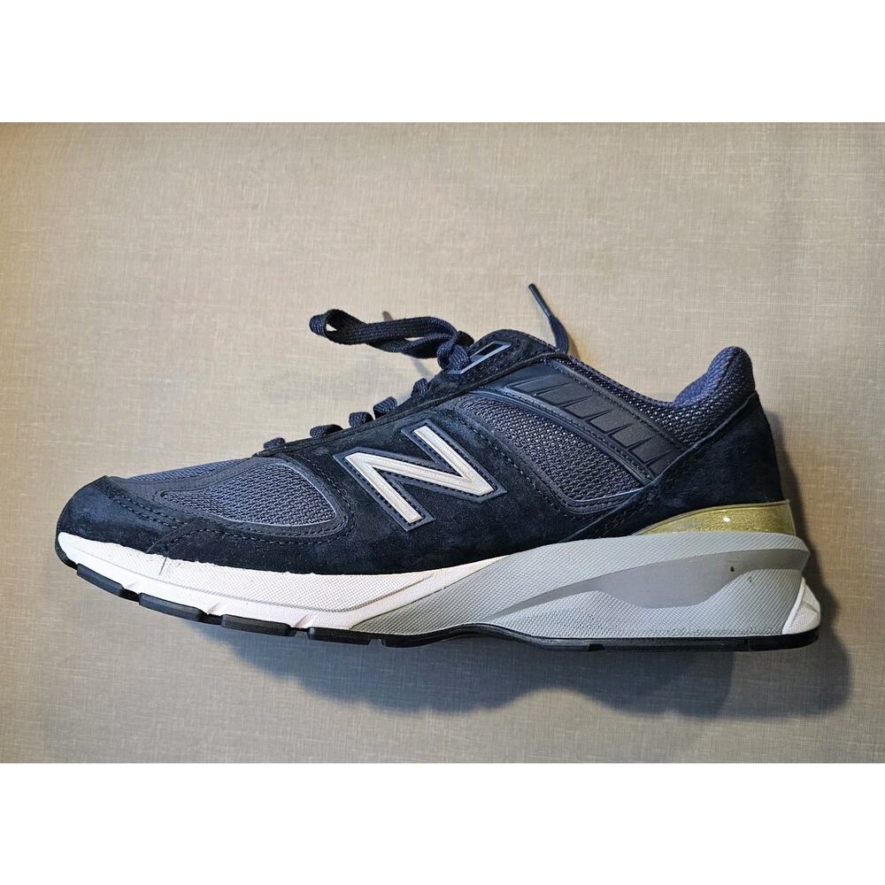 ONE SHOE New Balance 990v5 Women 9.5 US EU 41 Navy White W990NV5 Sneaker Amputee